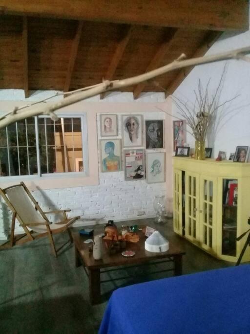 La Casa De Los Murales Avellaneda  Eksteriør bilde